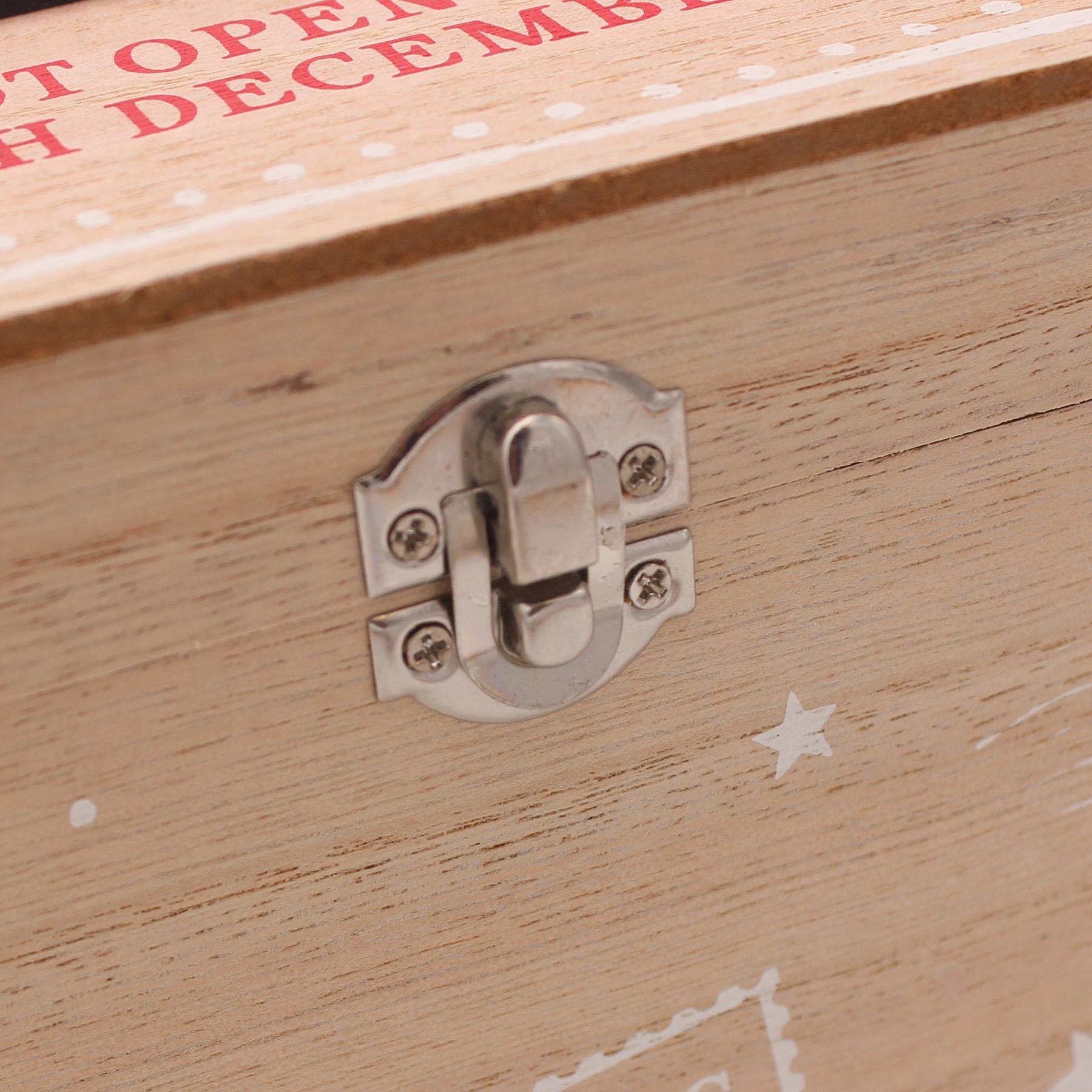 image402742083.jpg Christmas Eve Gift Box Gingerbread Wooden