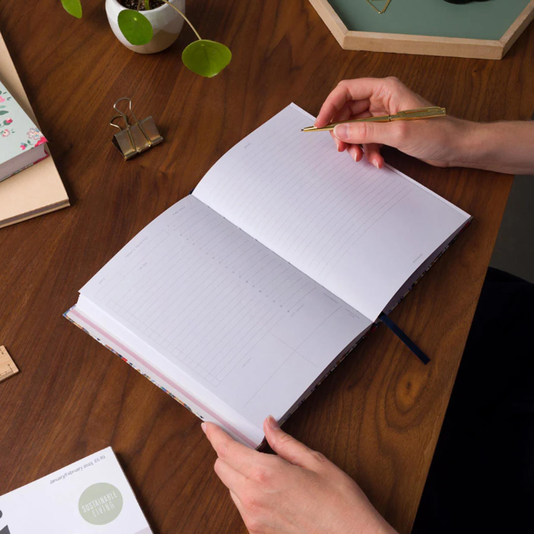 Cath Kidston A5 Daily Planner Undated Diary - Ditsy Cream